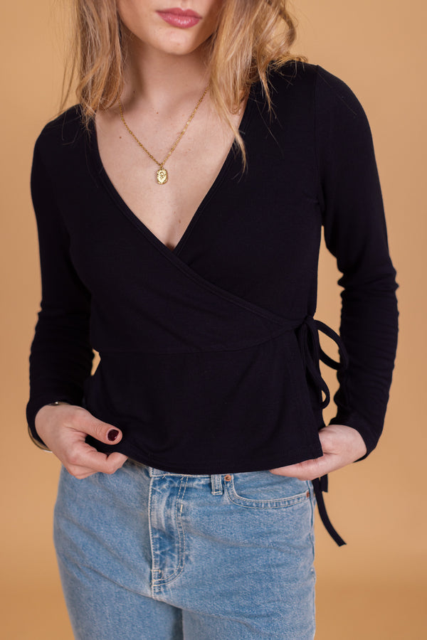 Shrug Top Meira Black