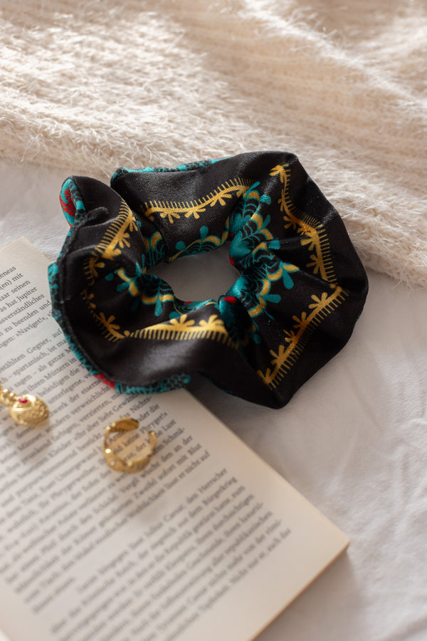 Scrunchie Black Velvet